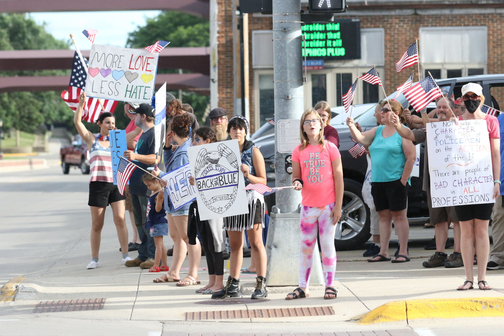 Counterprotest (4).JPG